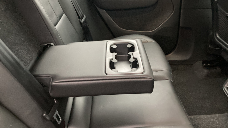 Volvo Xc40 2.0 B4P Inscription Pro 5dr Auto Petrol Estate